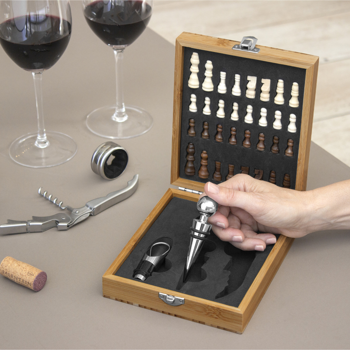 alt_promocional_publicitario_ajedrez-set-vino_T667_14_contexto