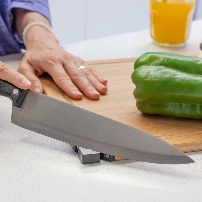 alt_promocional_publicitario_Tabla_cuchillo_T635_contexto_2